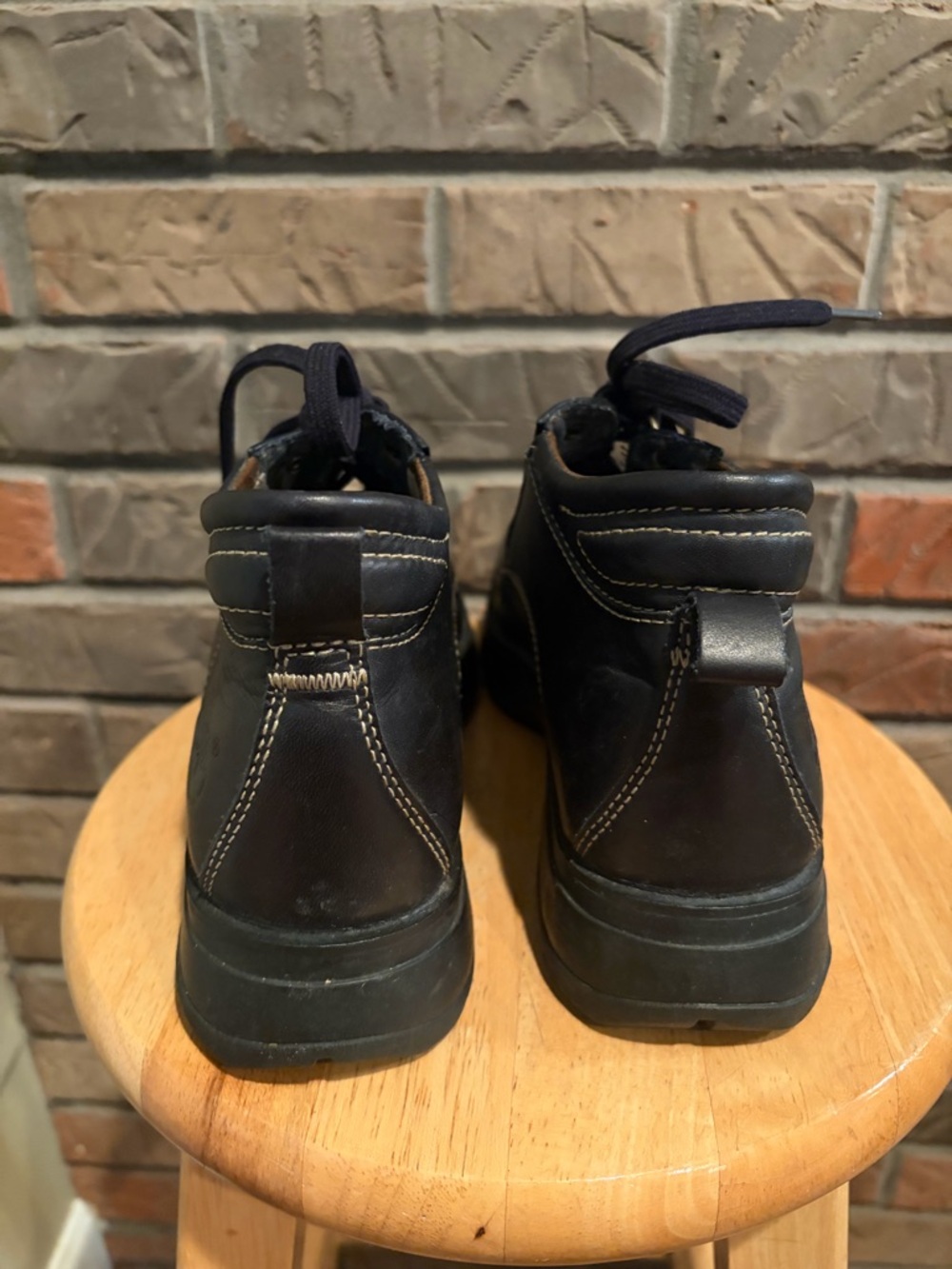 Timberland Black Leather Chukka Women's Boots Size 8.5 - Picture 2 of 11
